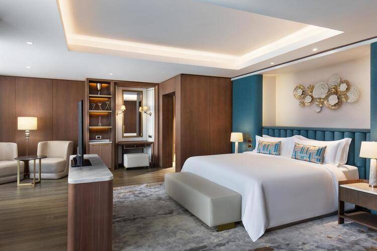 Reges A Luxury Collection Resort & Spa