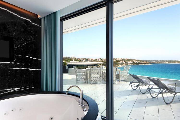 Reges A Luxury Collection Resort & Spa