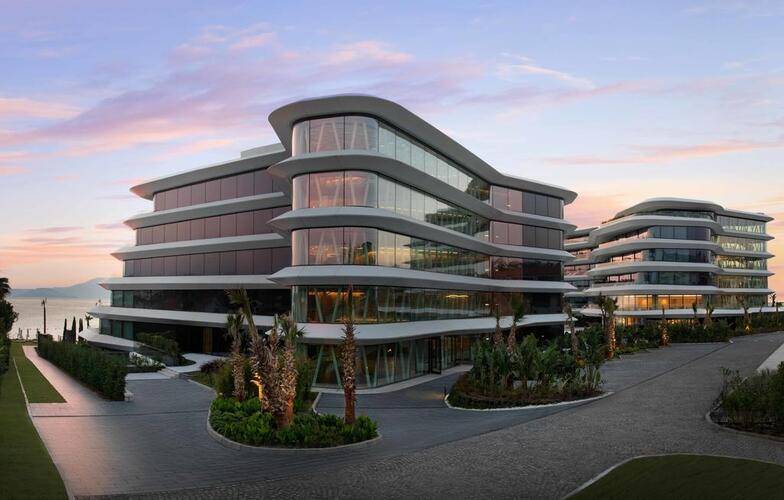 Reges A Luxury Collection Resort & Spa