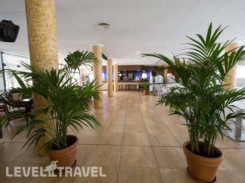 Фотография Aparthotel Miami Calella