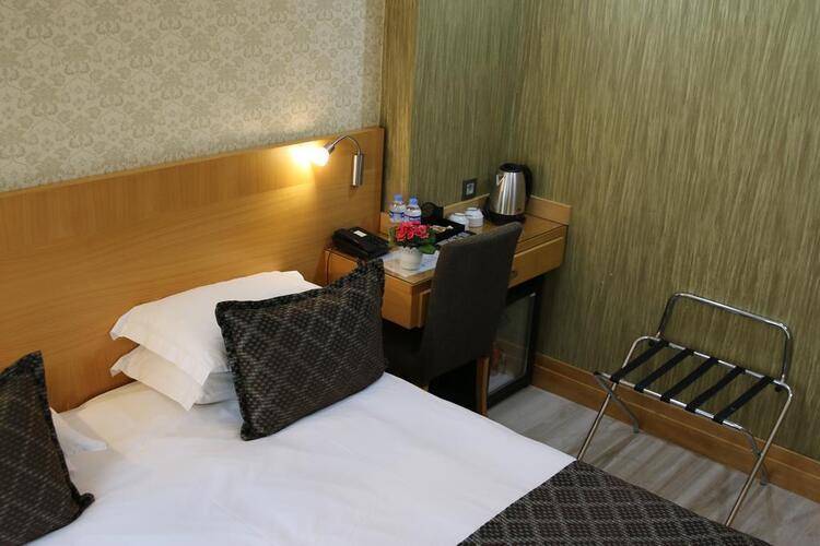 Emerald Hotel