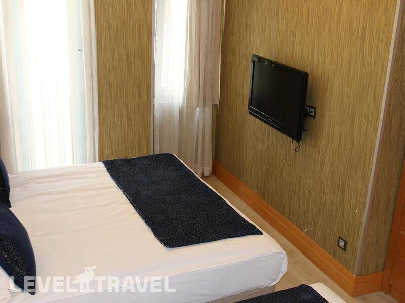 Фотография Emerald Hotel