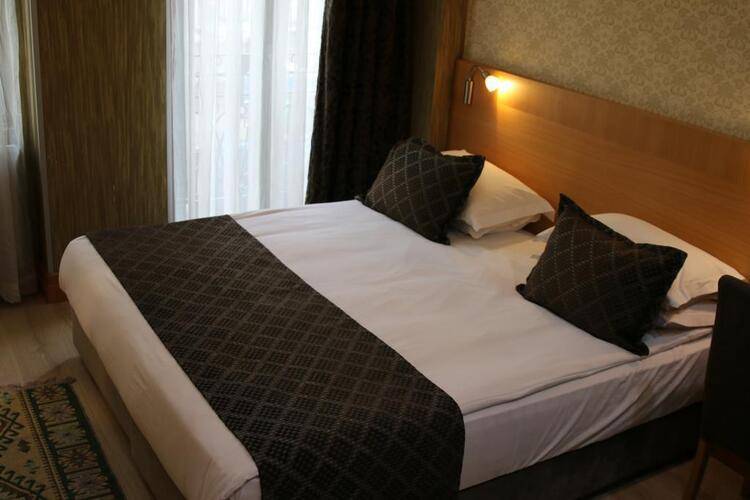 Emerald Hotel