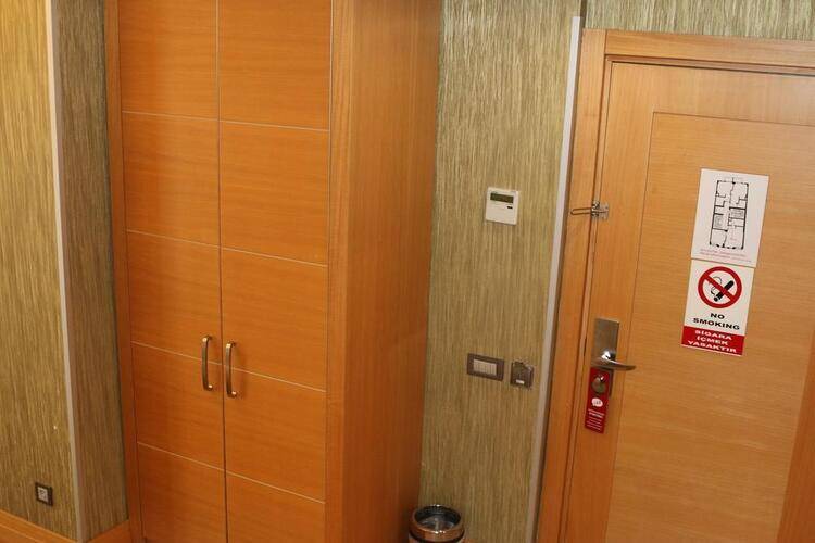 Emerald Hotel