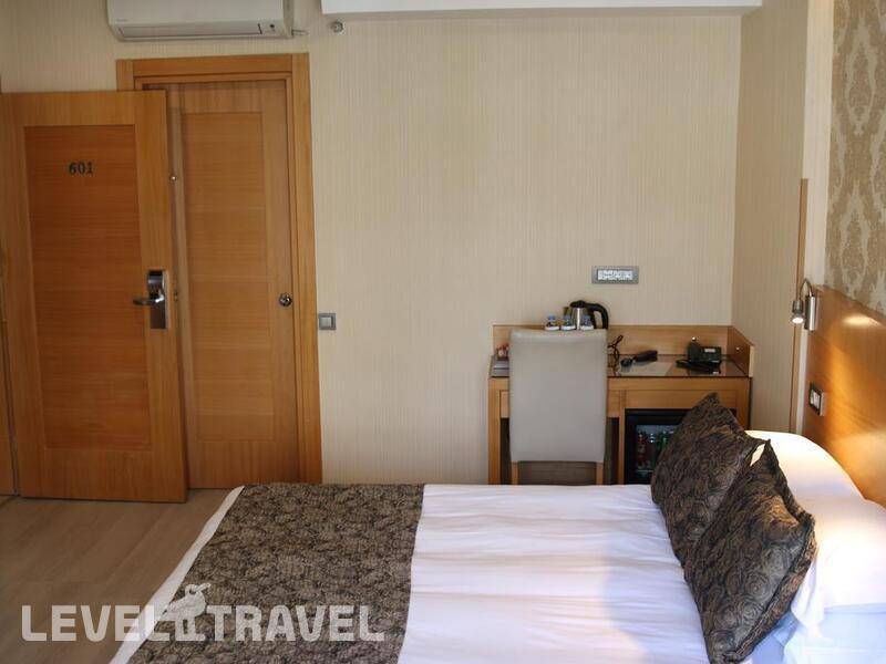 Фотография Emerald Hotel