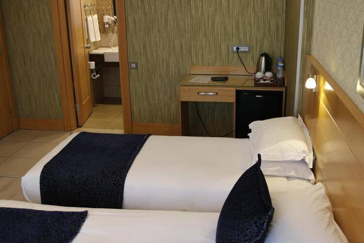 Emerald Hotel