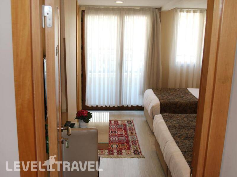Фотография Emerald Hotel