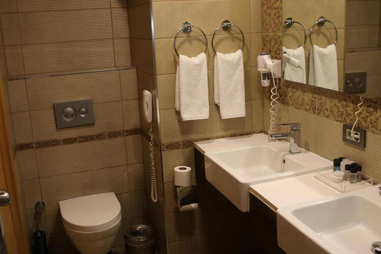 Emerald Hotel