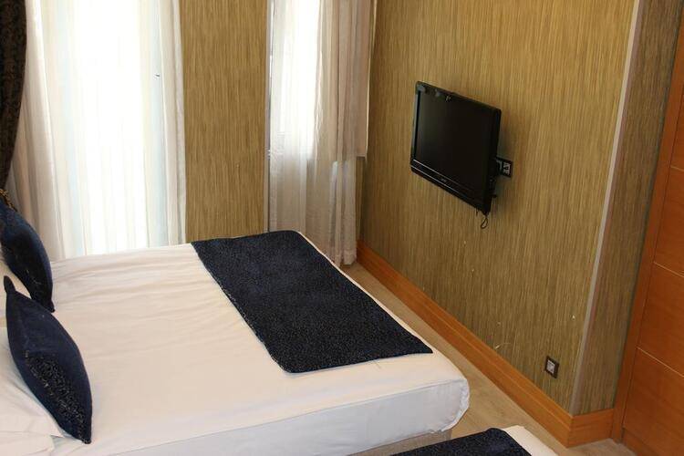 Emerald Hotel