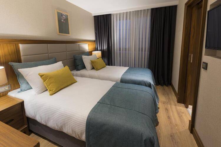 Endless Art Hotel