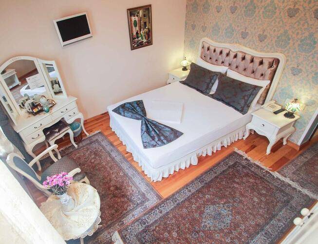 Esans Hotel