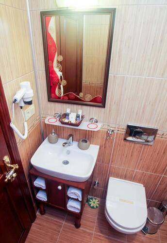 Esans Hotel