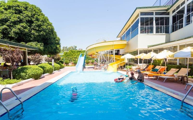Febeach Hotel Side