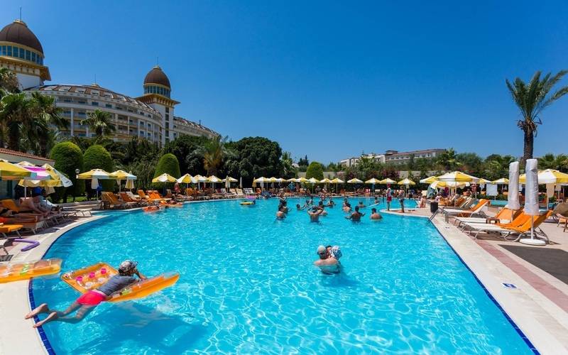 Febeach Hotel Side