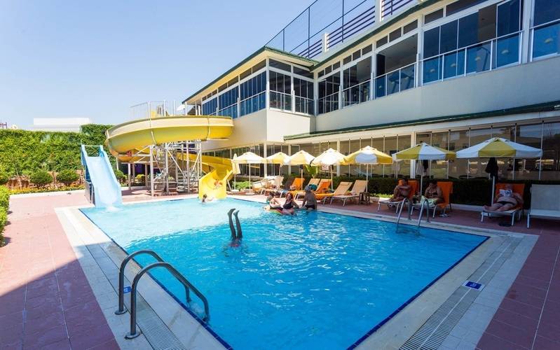 Febeach Hotel Side
