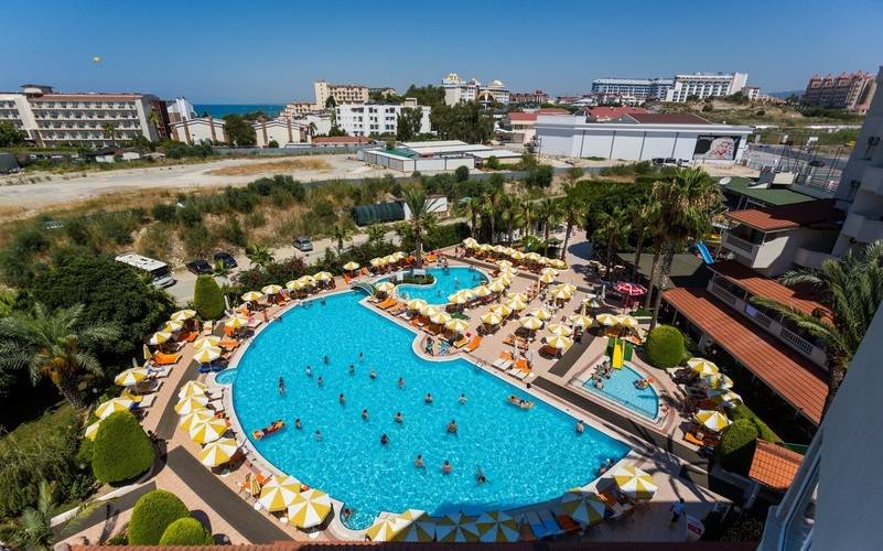 Febeach Hotel Side