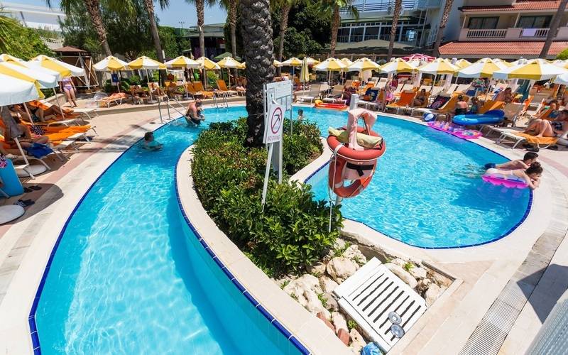 Febeach Hotel Side