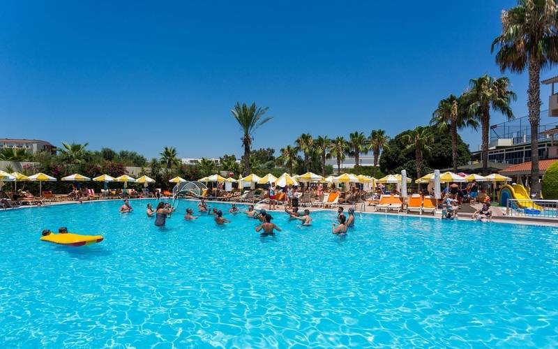 Febeach Hotel Side