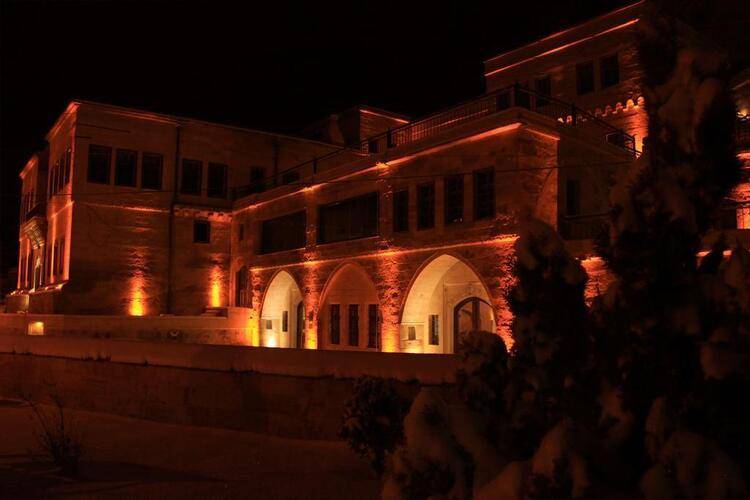 Fresco Cave Suites And Mansions