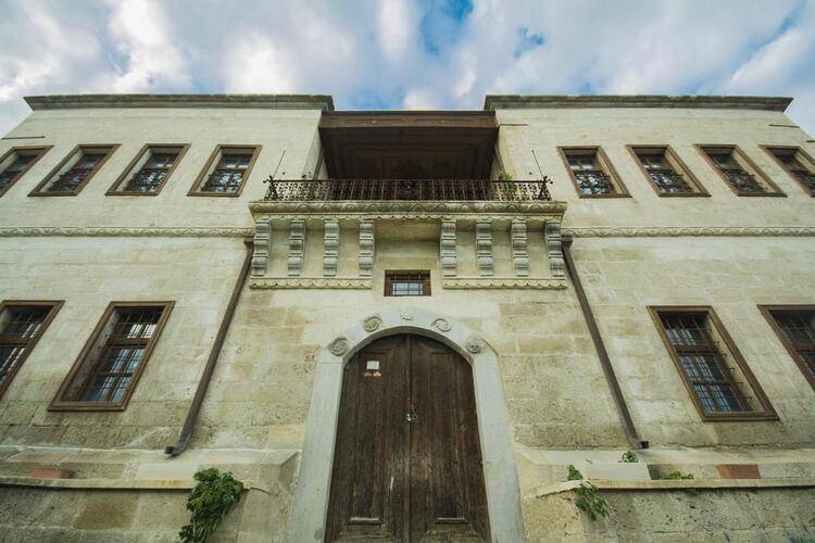 Fresco Cave Suites And Mansions