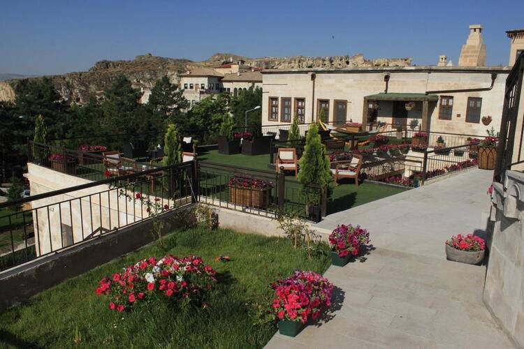 Fresco Cave Suites And Mansions