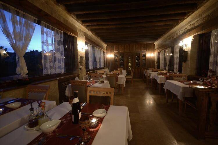 Fresco Cave Suites And Mansions