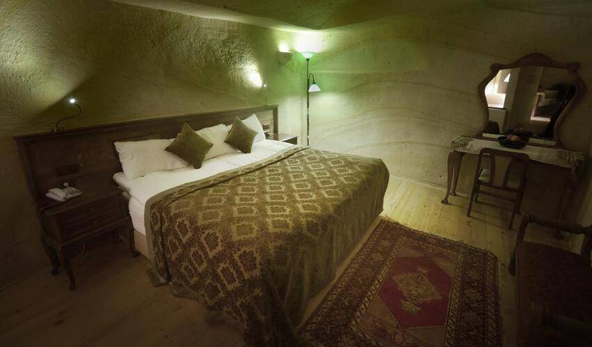 Fresco Cave Suites And Mansions