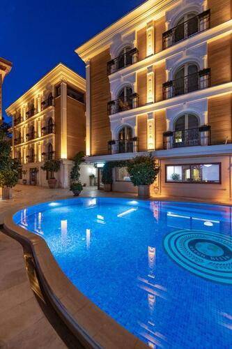 Seven Hills Palace & Spa