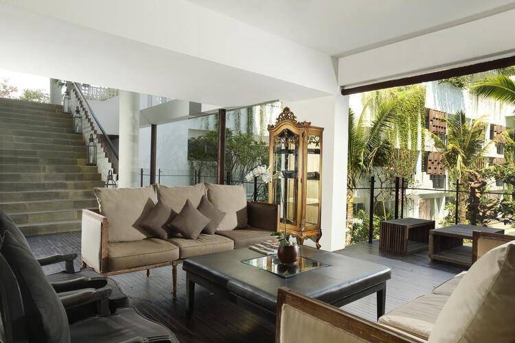 The Akmani Legian
