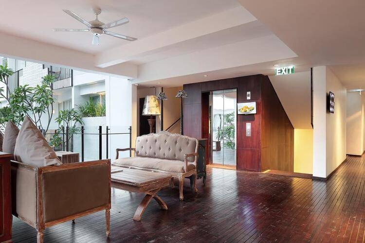 The Akmani Legian