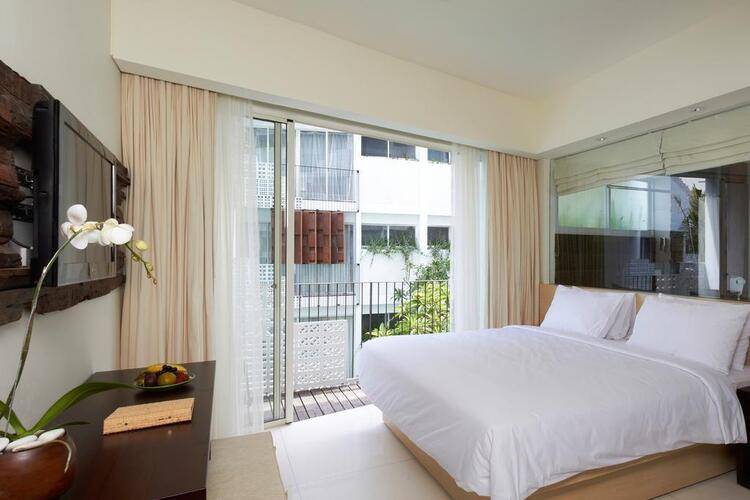 The Akmani Legian