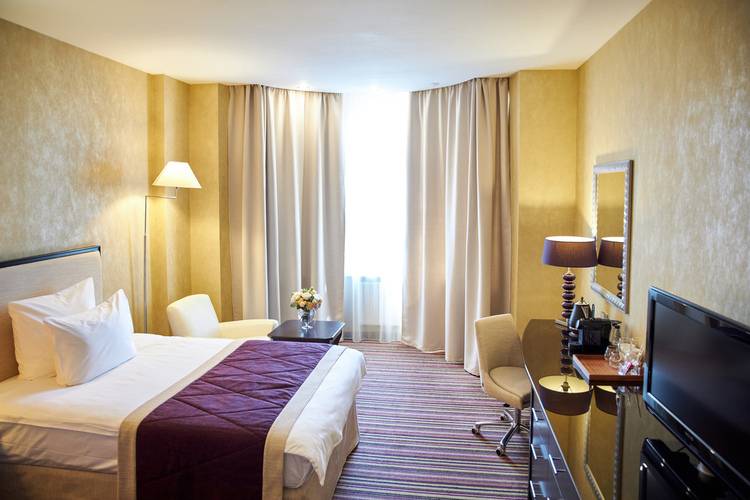 River Palace Hotel (Ex.Courtyard Marriott Vasilievsky Hotel)