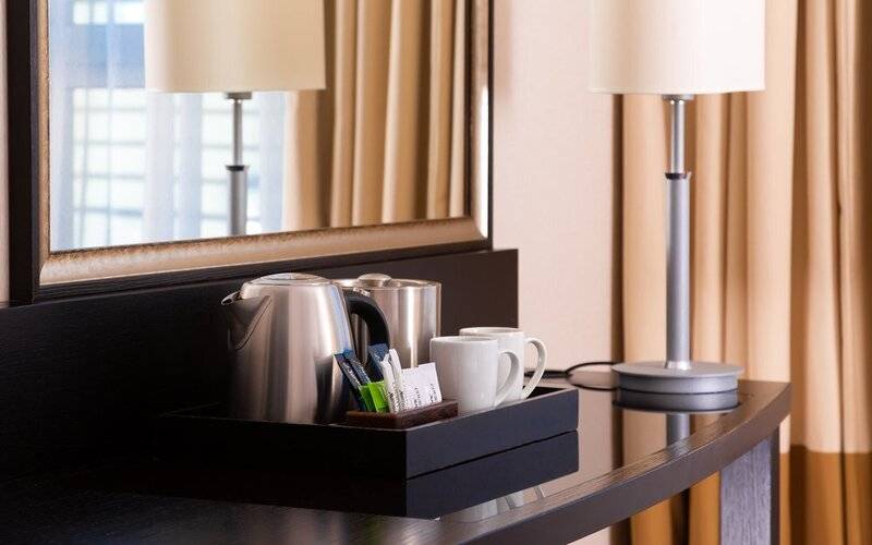 Cort Inn Hotel & Conference Center (Ex. Courtyard Marriott St.Petersburg Center Hotel)
