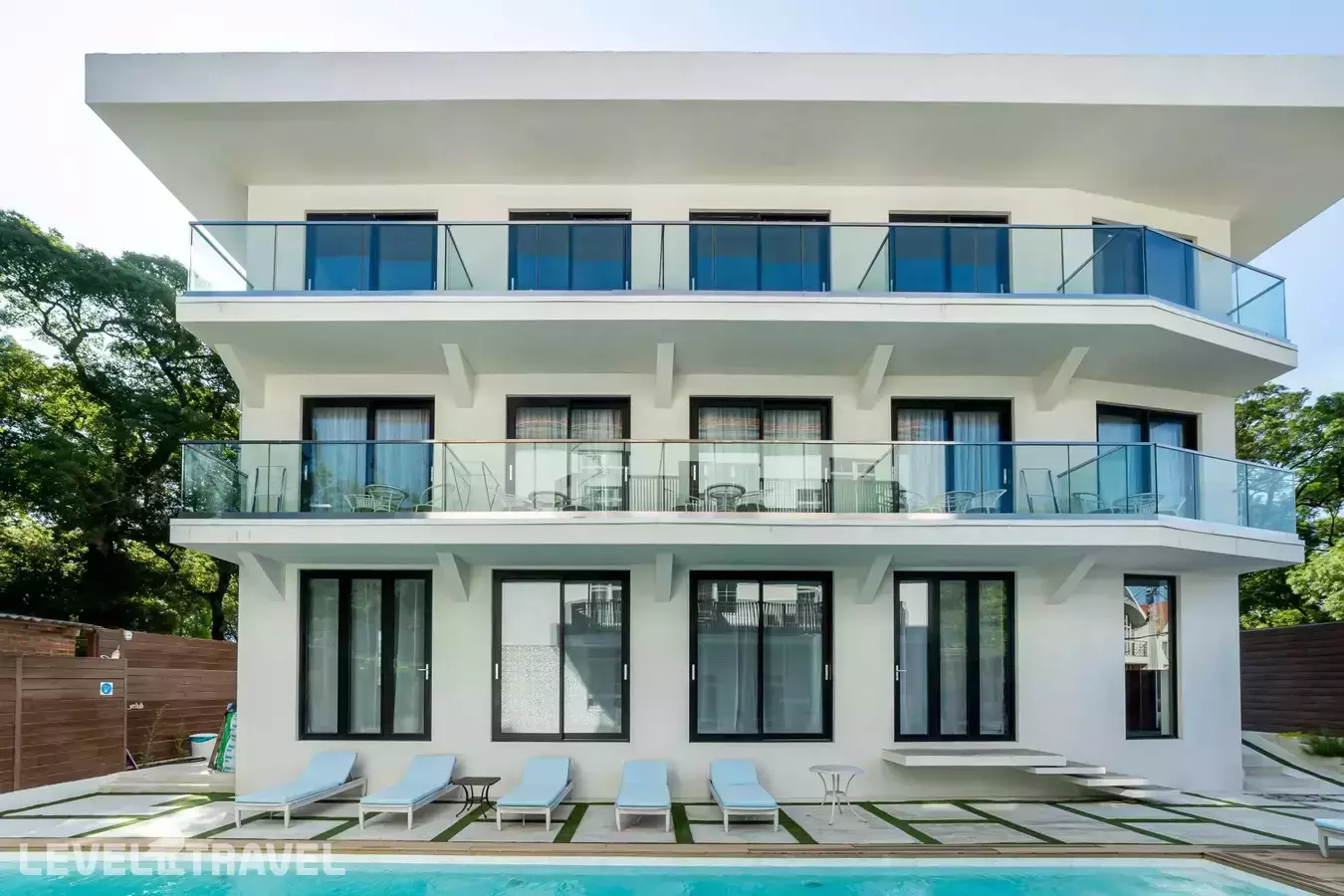 Дольче Вита Клуб (Dolce Vita Club)