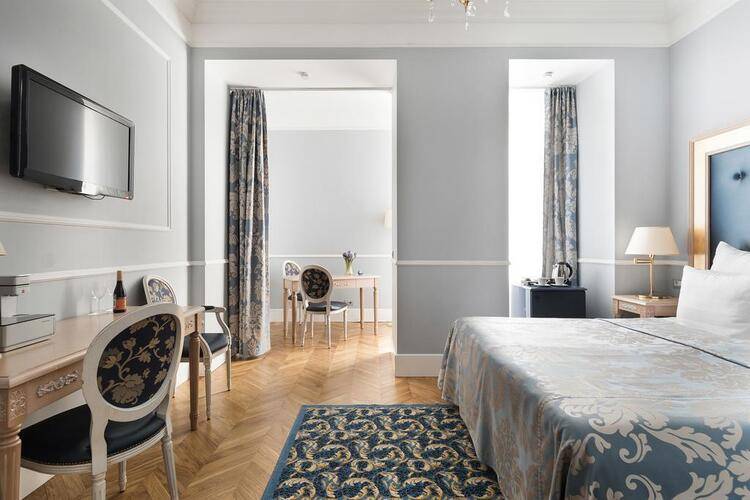 Demetra Art Hotel (Арт-Отель Деметра)