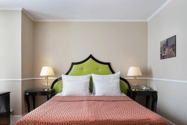 Demetra Art Hotel (Арт-Отель Деметра)