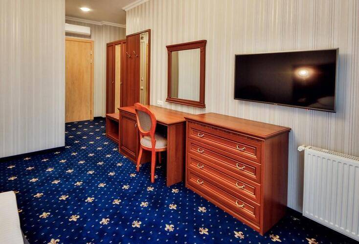 Отель Лермонт (Lermont Hotel)
