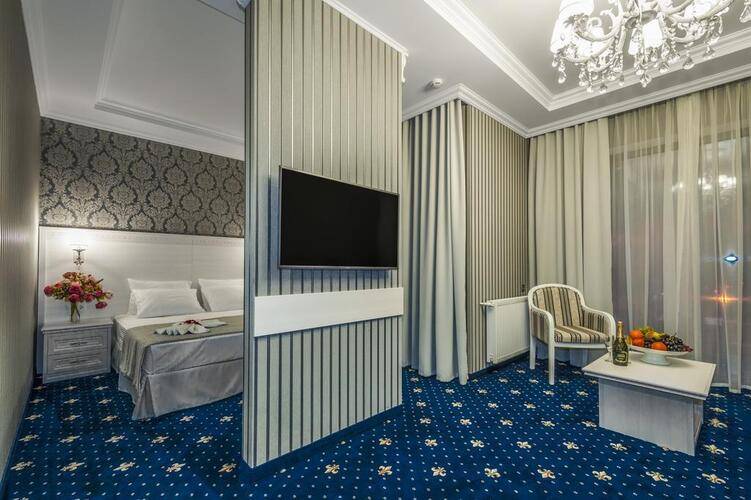 Отель Лермонт (Lermont Hotel)