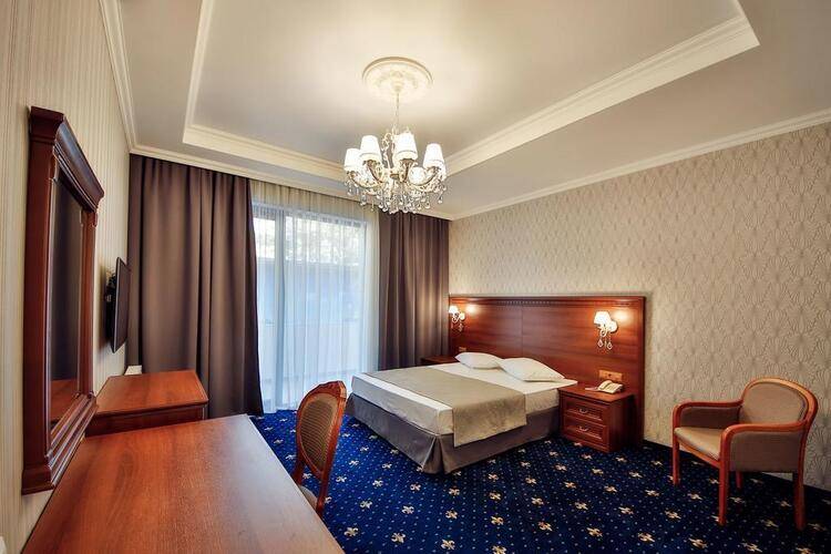 Отель Лермонт (Lermont Hotel)