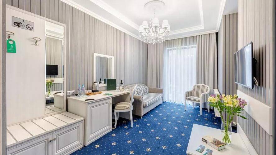 Отель Лермонт (Lermont Hotel)