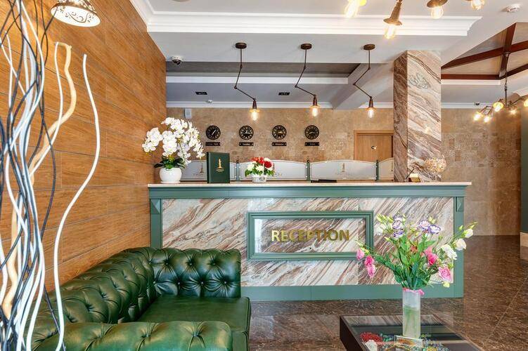Отель Лермонт (Lermont Hotel)