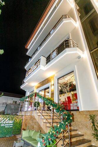 Мари Отель (Mari Hotel)