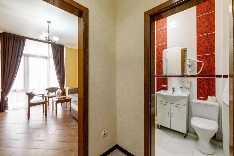 Мари Отель (Mari Hotel)
