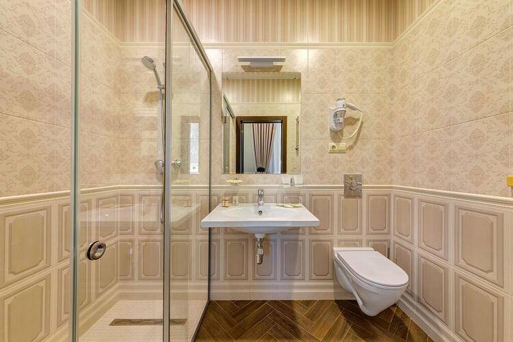 Мари Отель (Mari Hotel)
