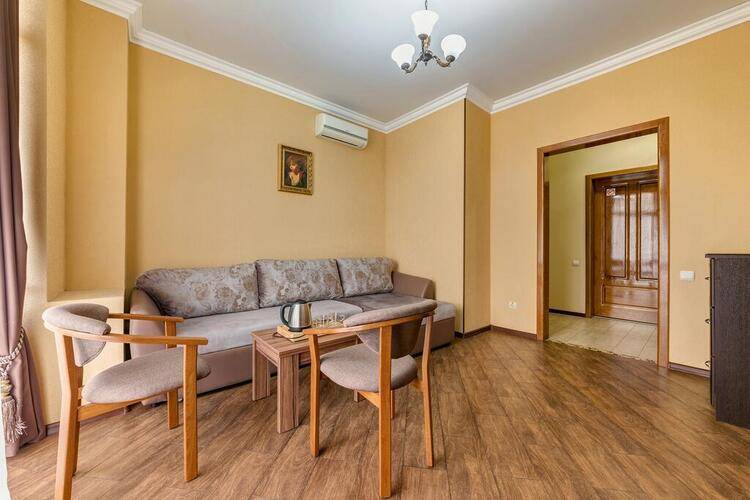 Мари Отель (Mari Hotel)
