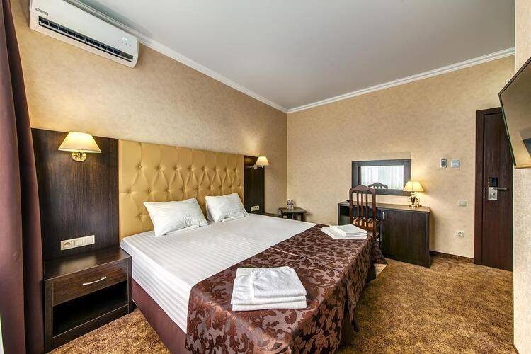 Оскар Отель (Oskar Hotel)
