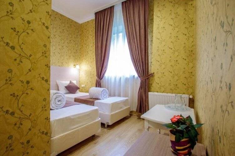 Отель Атлас
