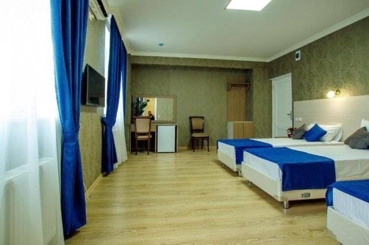 Отель Атлас