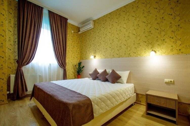 Отель Атлас