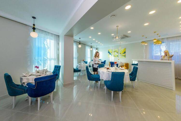 Ю Отель (Yu Hotel)